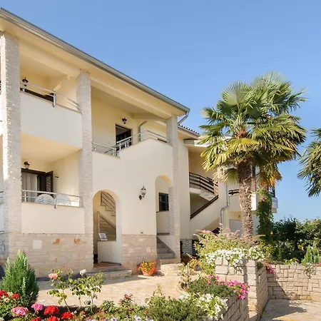 Apartmani Lorena Porec Exterior photo